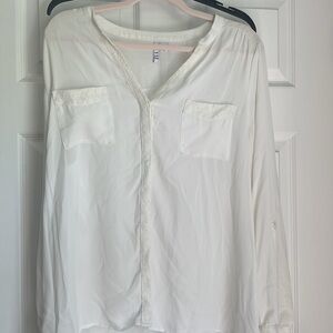 Elle White Long Sleeve Buttoned Blouse with Mandarin Collar